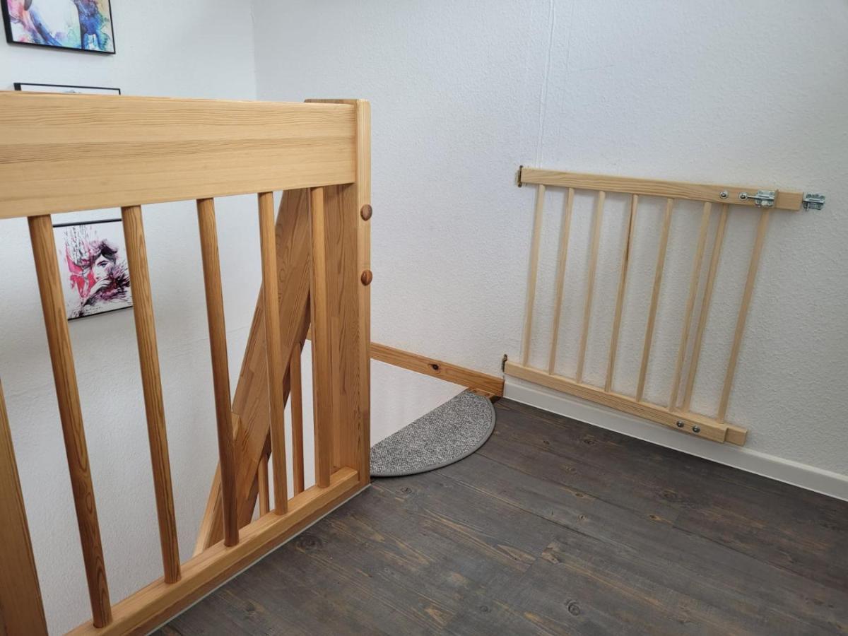 4 Sterne Dtv Floating House Hotel Kroslin Ngoại thất bức ảnh